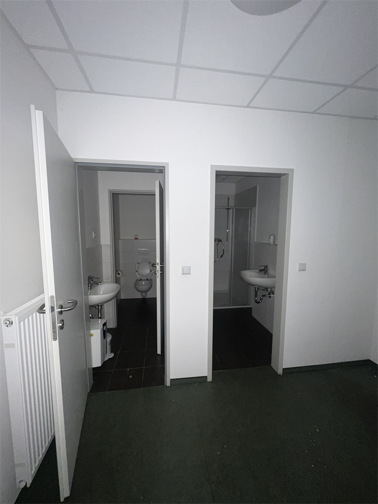 Schöne Büroräume in der Bitterfelder Innenstadt - Foto 1